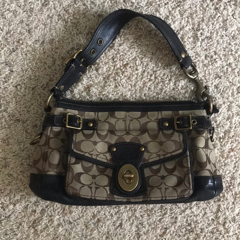 Coach legacy signature shoulder bag